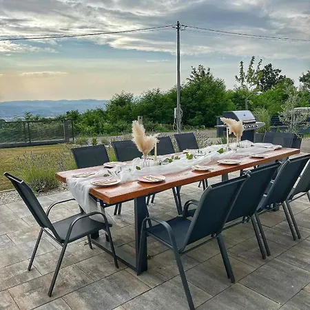 Vikendica Krcmarice- Vila